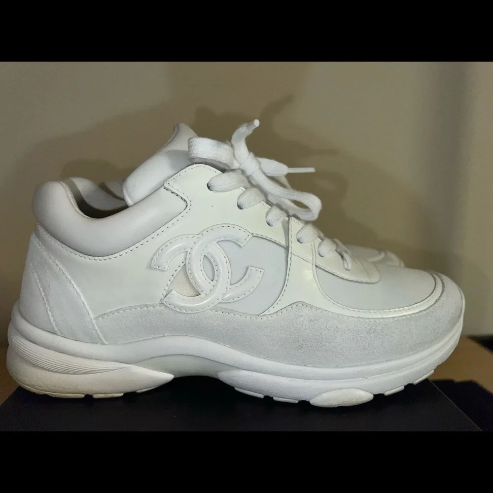 CHANEL White Leather Sneakers